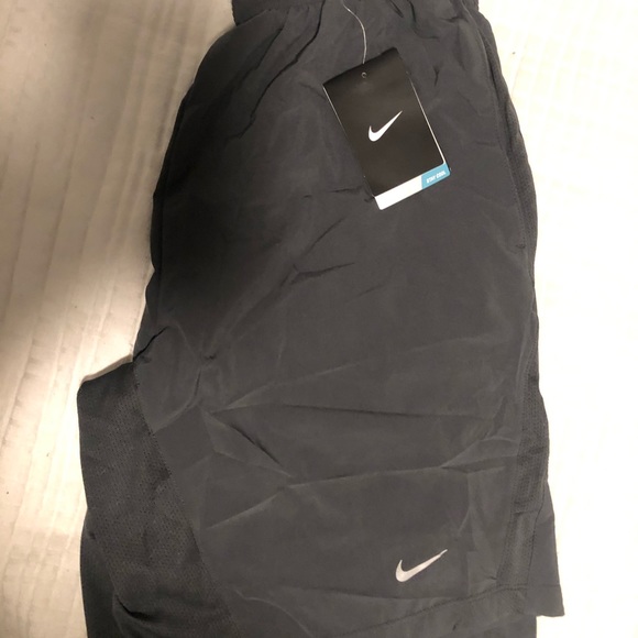 Nike shorts - Picture 5 of 5